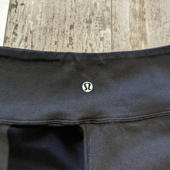 LULULEMON Spring Has Sprung Multi Black Wunder‎ Under Floral - Picture 8 of 8